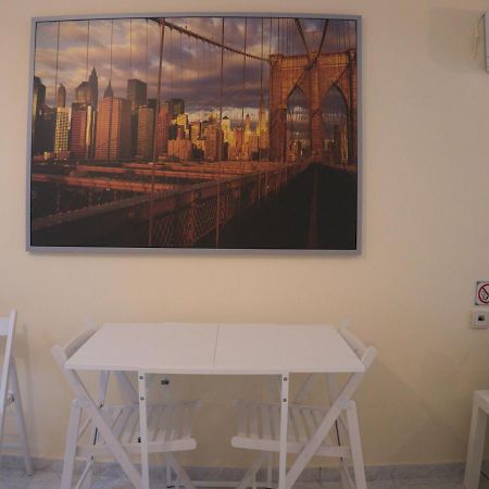 Modern Cozy Apartment In Kalamaria Kültér fotó