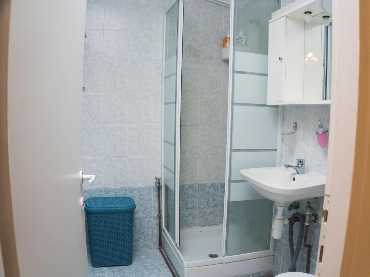 Modern Cozy Apartment In Kalamaria Kültér fotó
